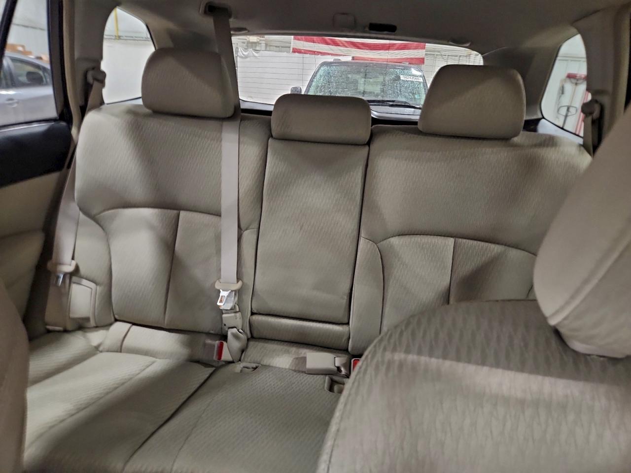 2010 SUBARU OUTBACK 2.5I PREMIUM photo 10