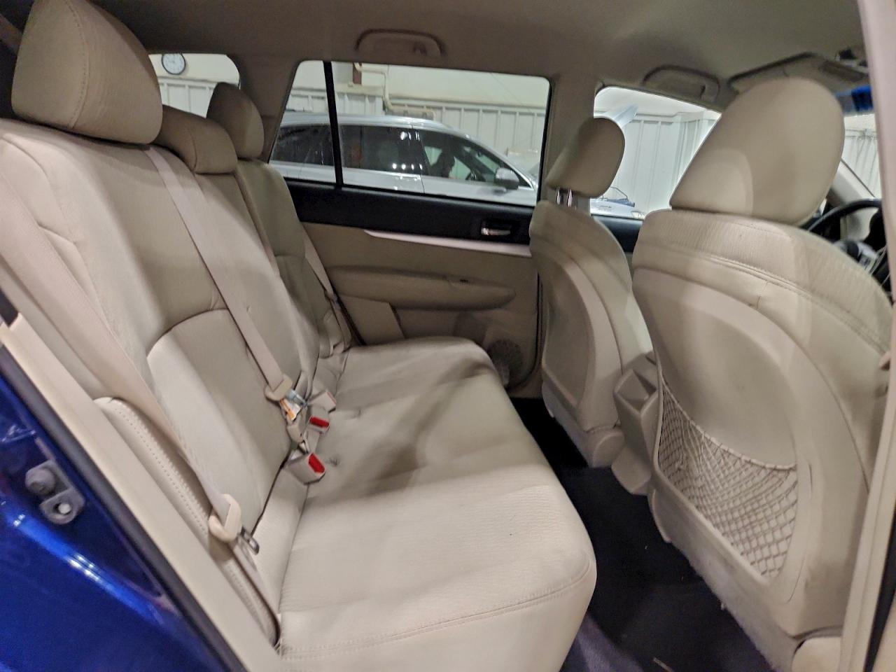 2010 SUBARU OUTBACK 2.5I PREMIUM photo 11