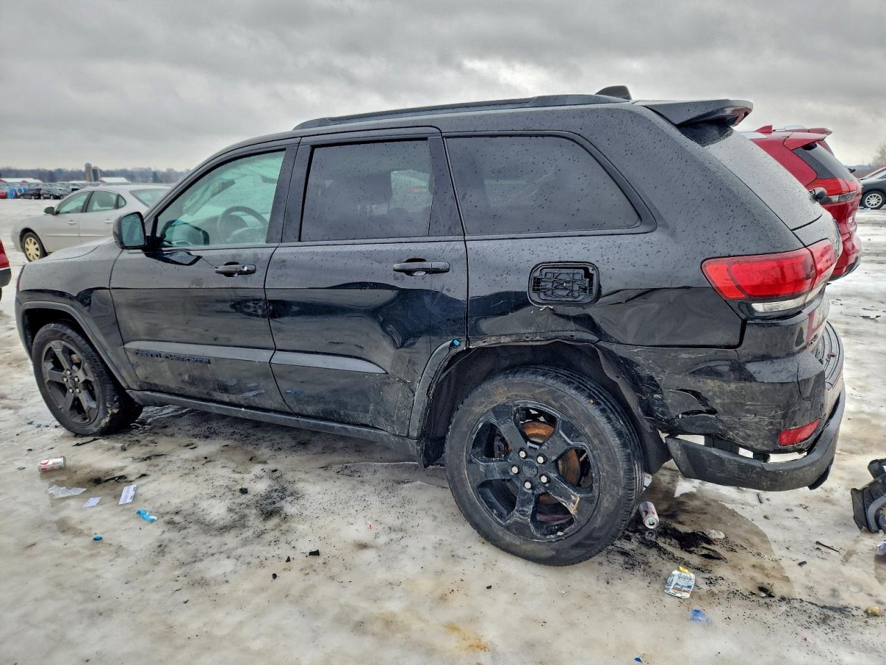 2019 JEEP GRAND CHEROKEE LAREDO photo 2