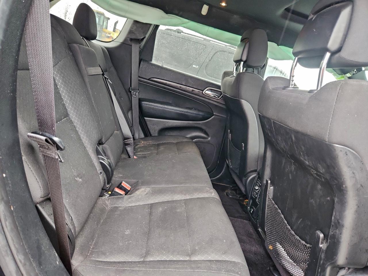 2019 JEEP GRAND CHEROKEE LAREDO photo 11
