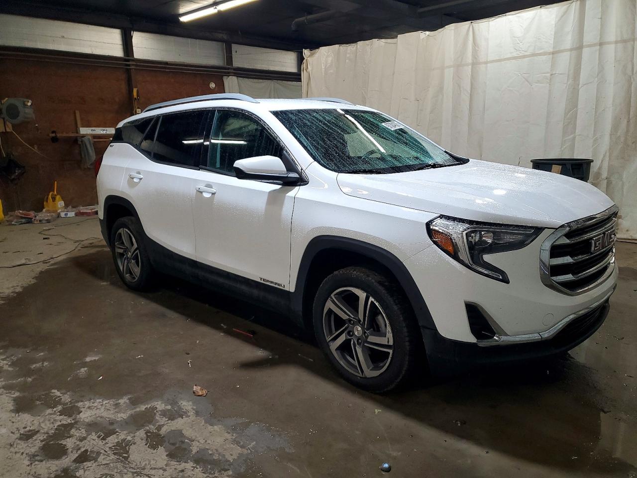 2020 GMC TERRAIN SLT photo 4