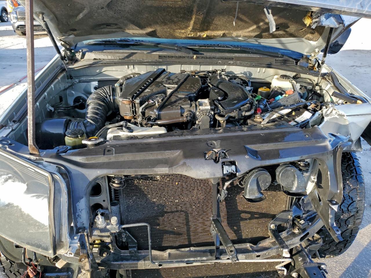 2005 TOYOTA 4RUNNER SR5 photo 23