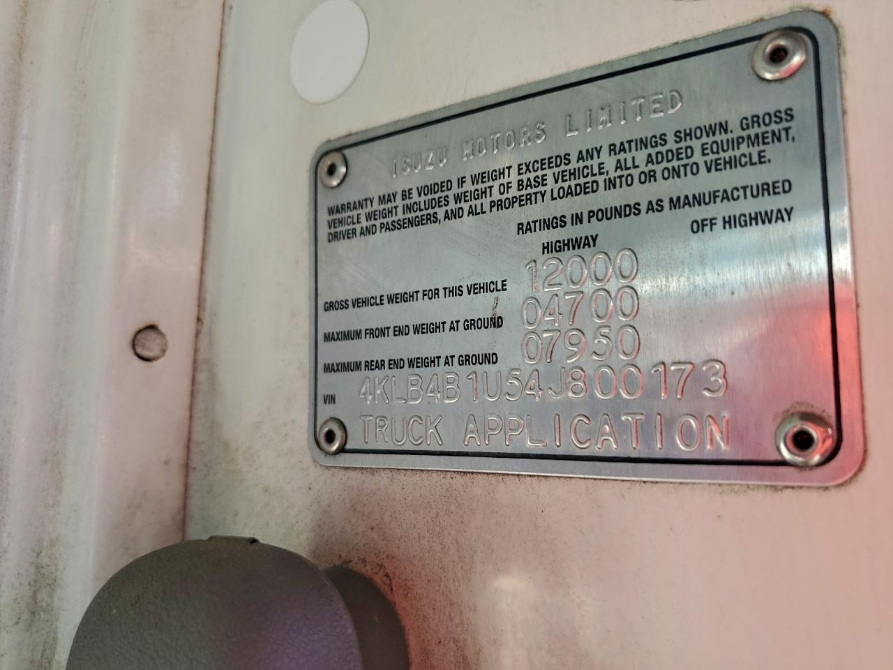 2004 ISUZU NPR photo 13