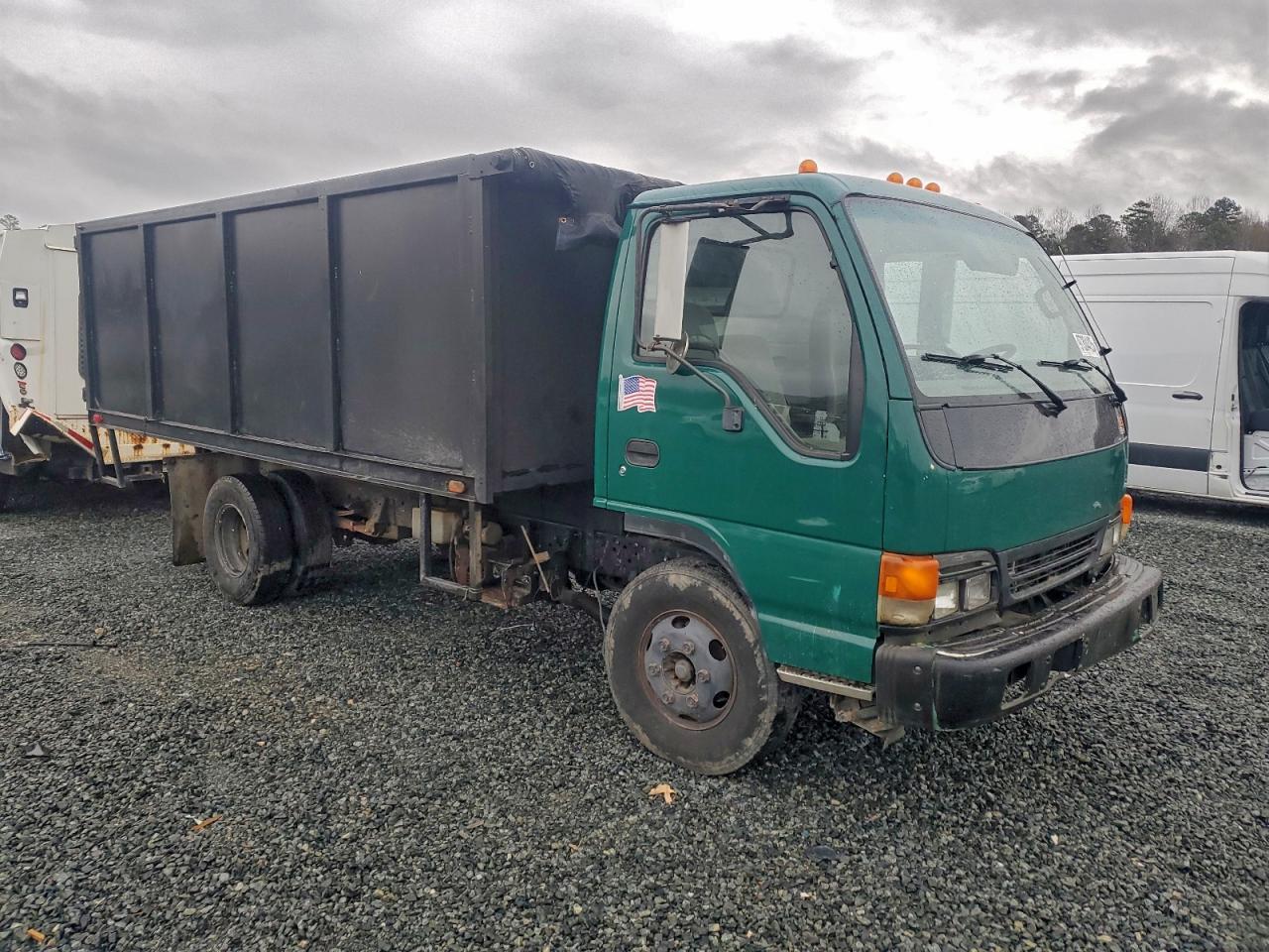 2004 ISUZU NPR photo 4