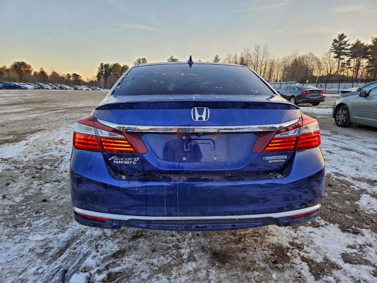 2017 HONDA ACCORD TOURING HYBRID photo 6