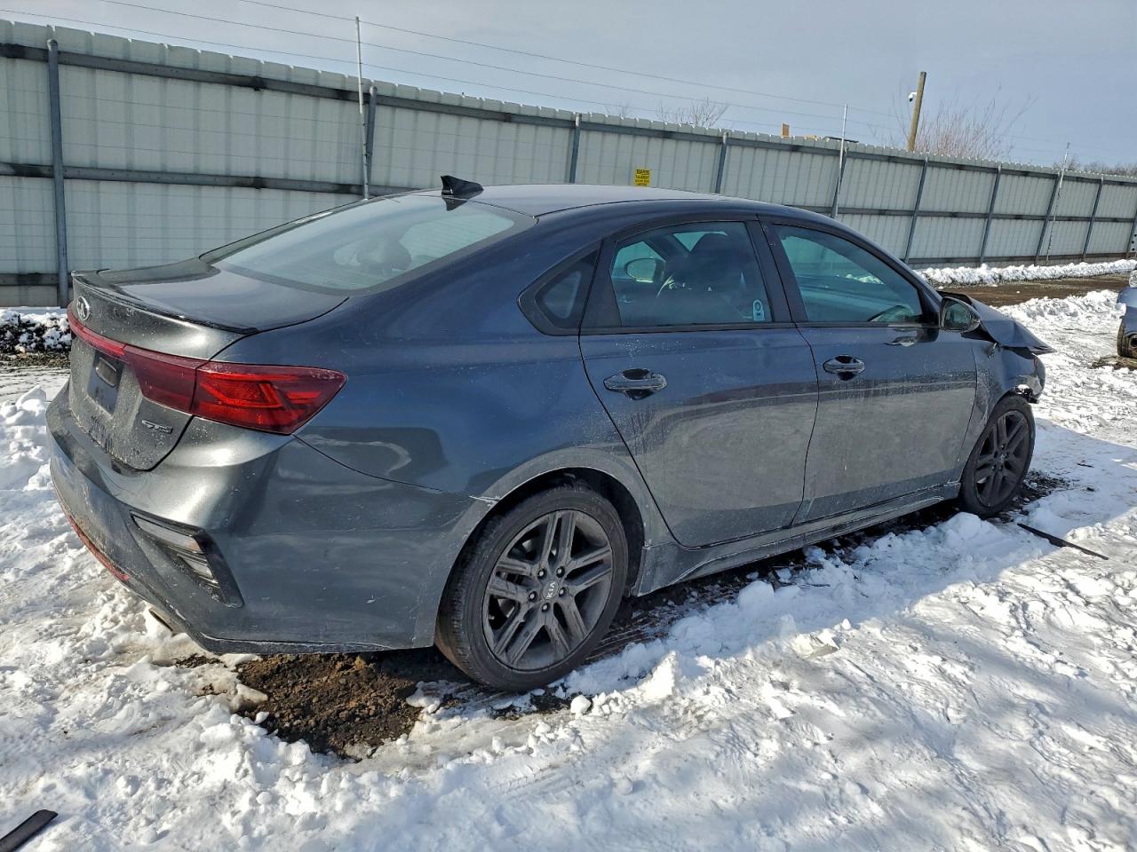 2020 KIA FORTE GT LINE photo 3