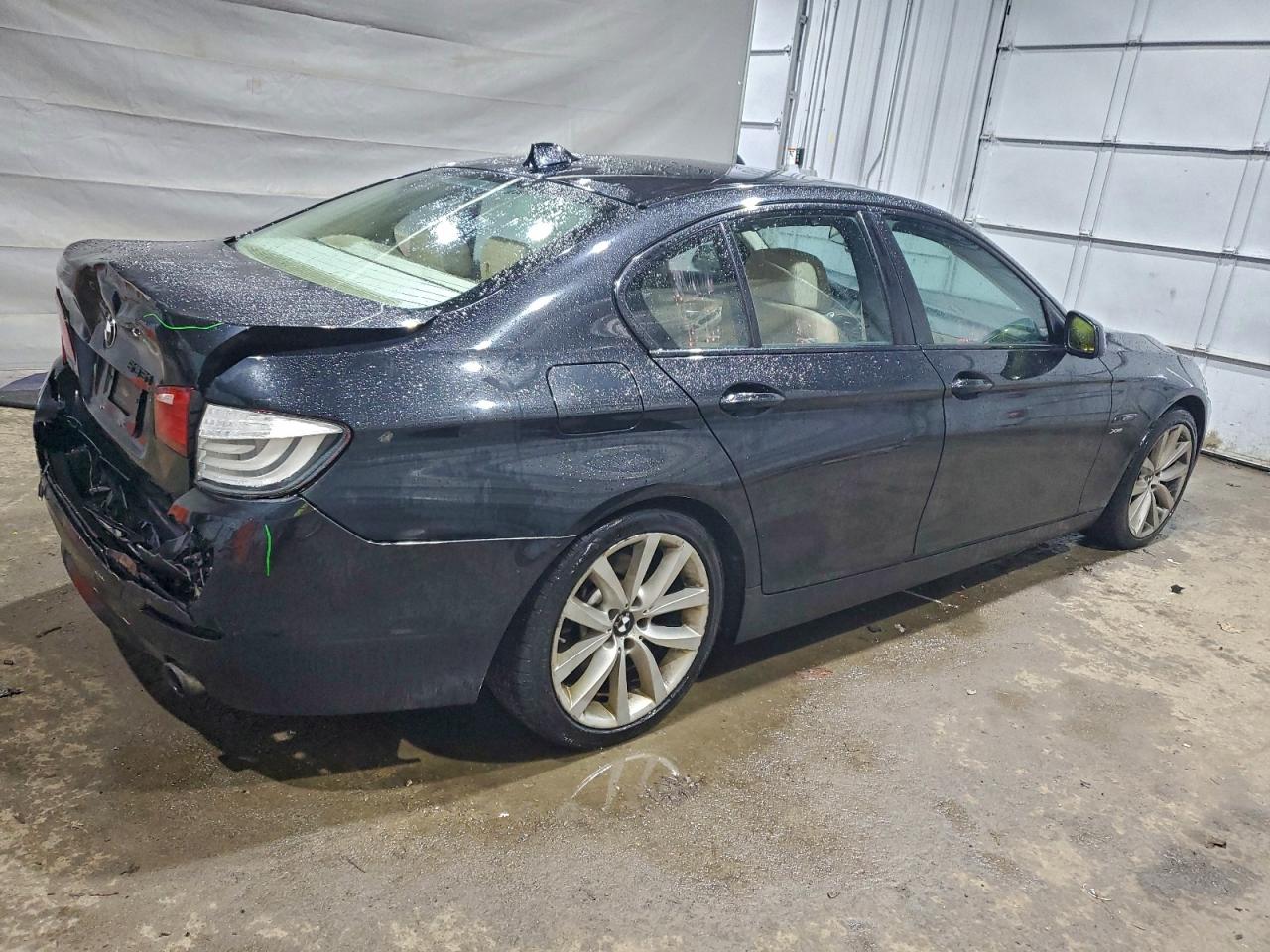 2011 BMW 535 XI photo 3