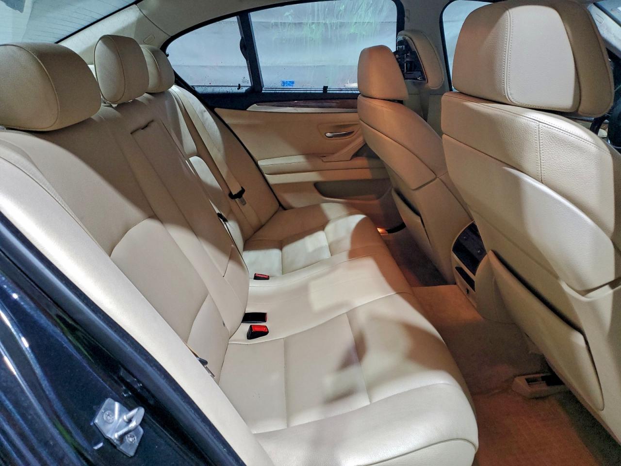 2011 BMW 535 XI photo 10