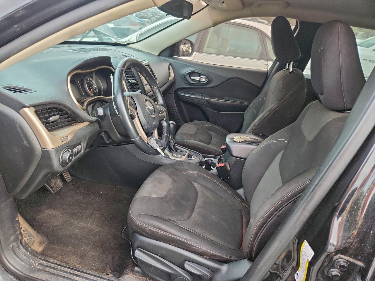 2015 JEEP CHEROKEE LATITUDE photo 7