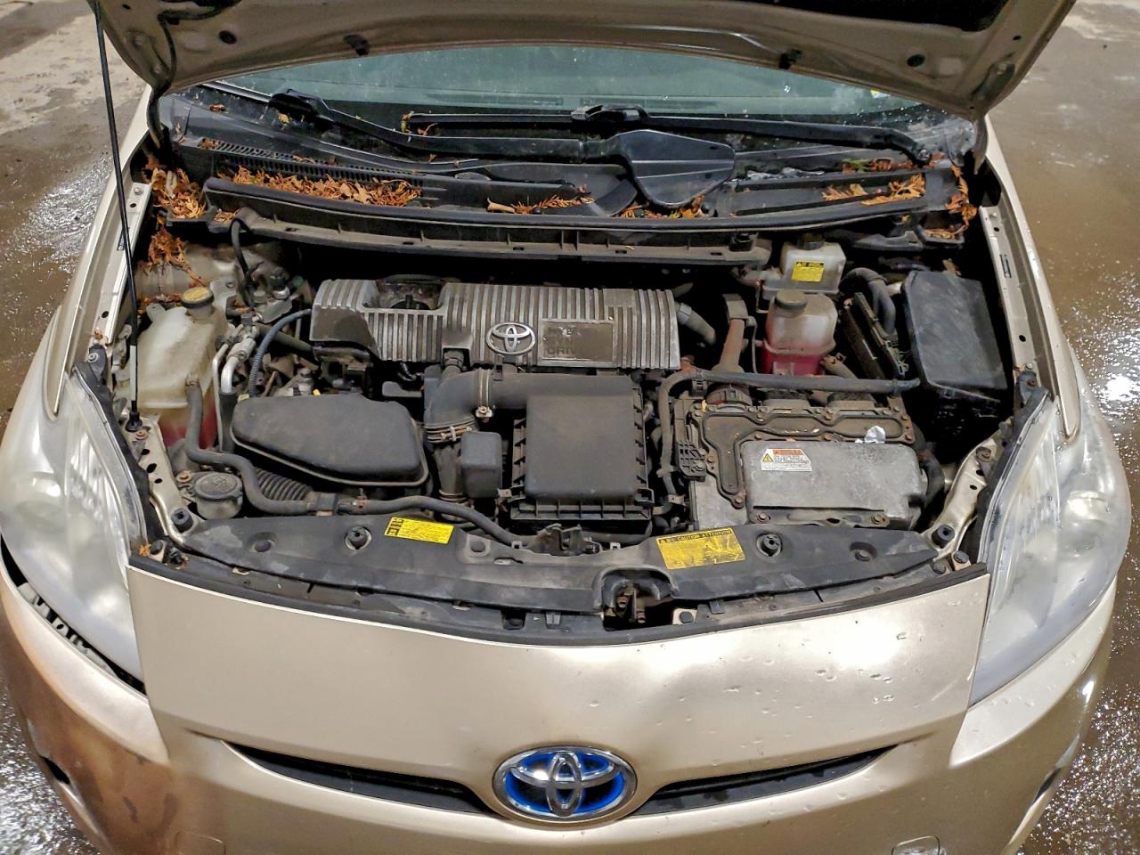 2010 TOYOTA PRIUS photo 11