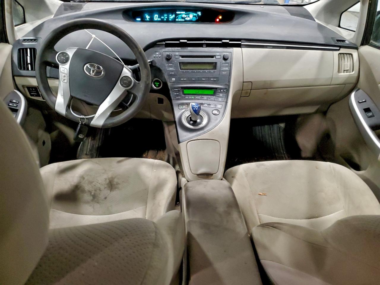 2010 TOYOTA PRIUS photo 8