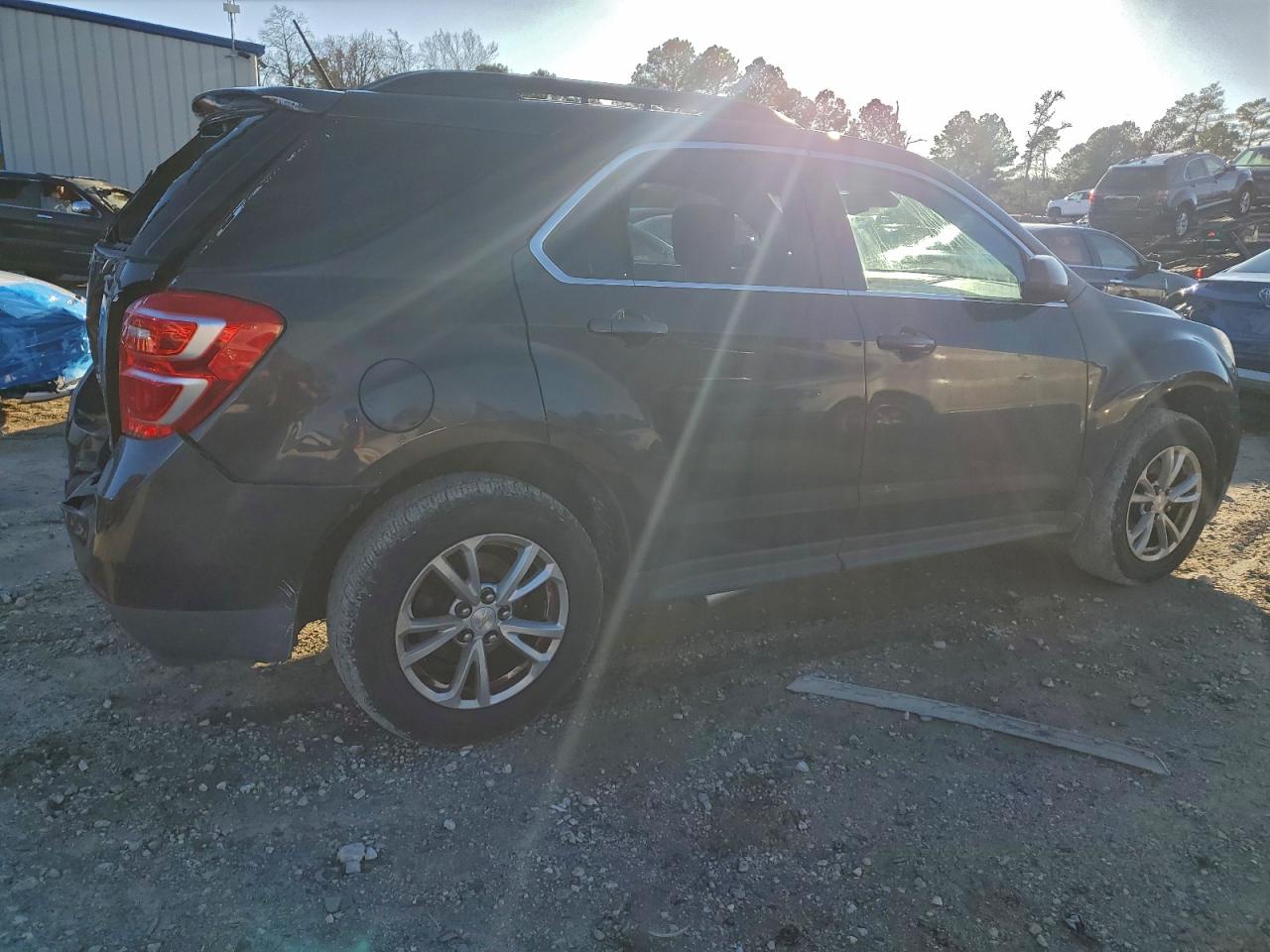 2016 CHEVROLET EQUINOX LT photo 3
