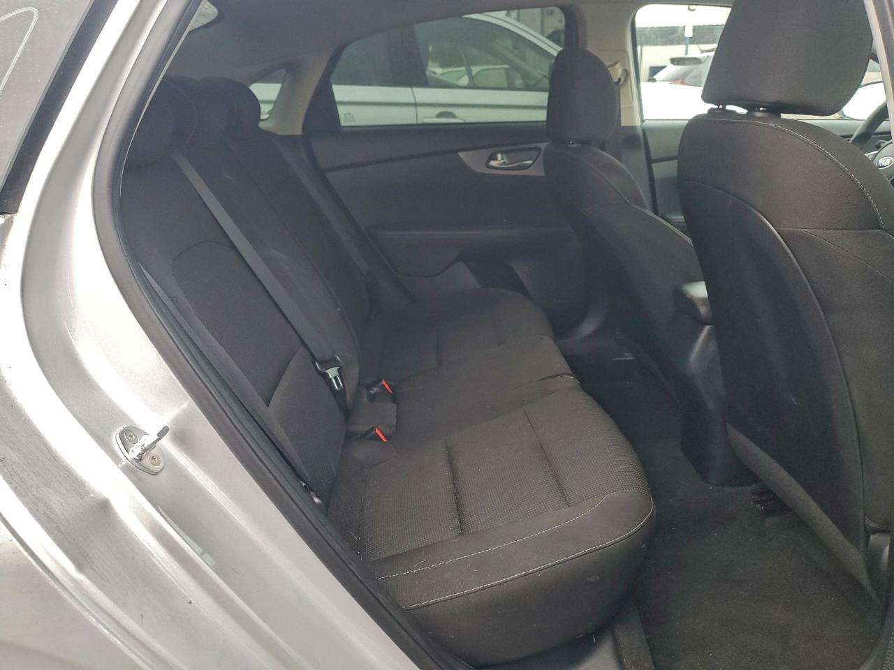 2021 KIA FORTE FE photo 28