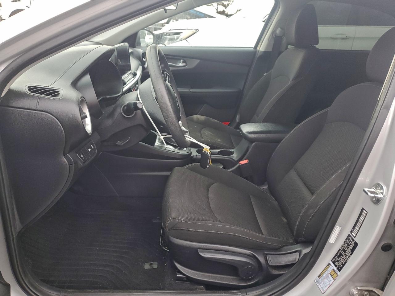 2021 KIA FORTE FE photo 19