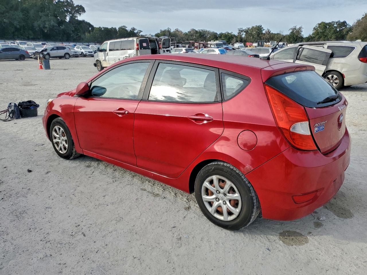 2012 HYUNDAI ACCENT GLS photo 3