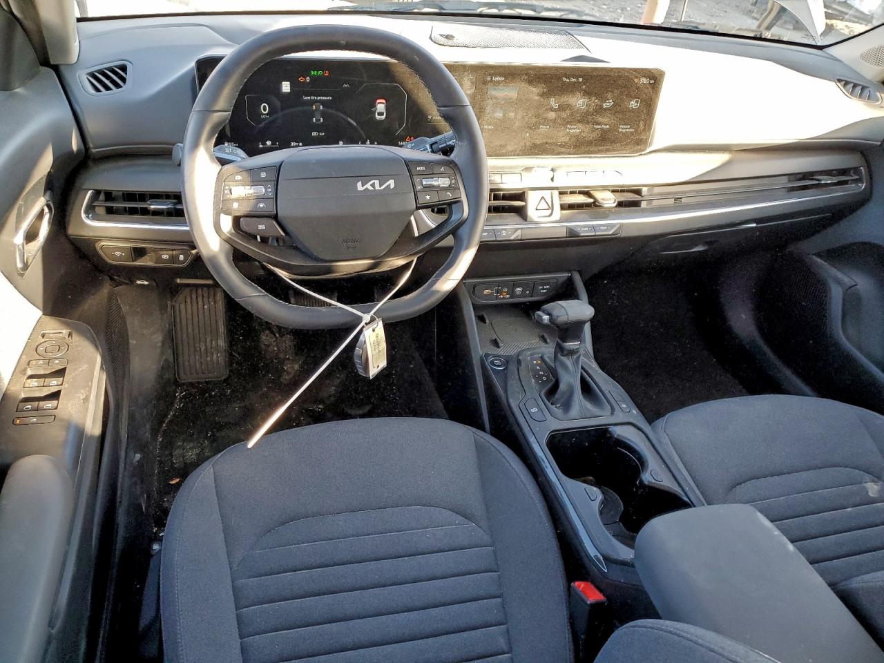 2025 KIA K4 photo 8