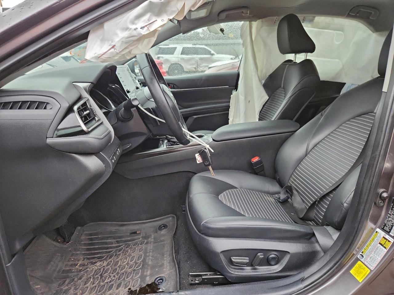 2024 TOYOTA CAMRY SE NIGHT SHADE photo 7