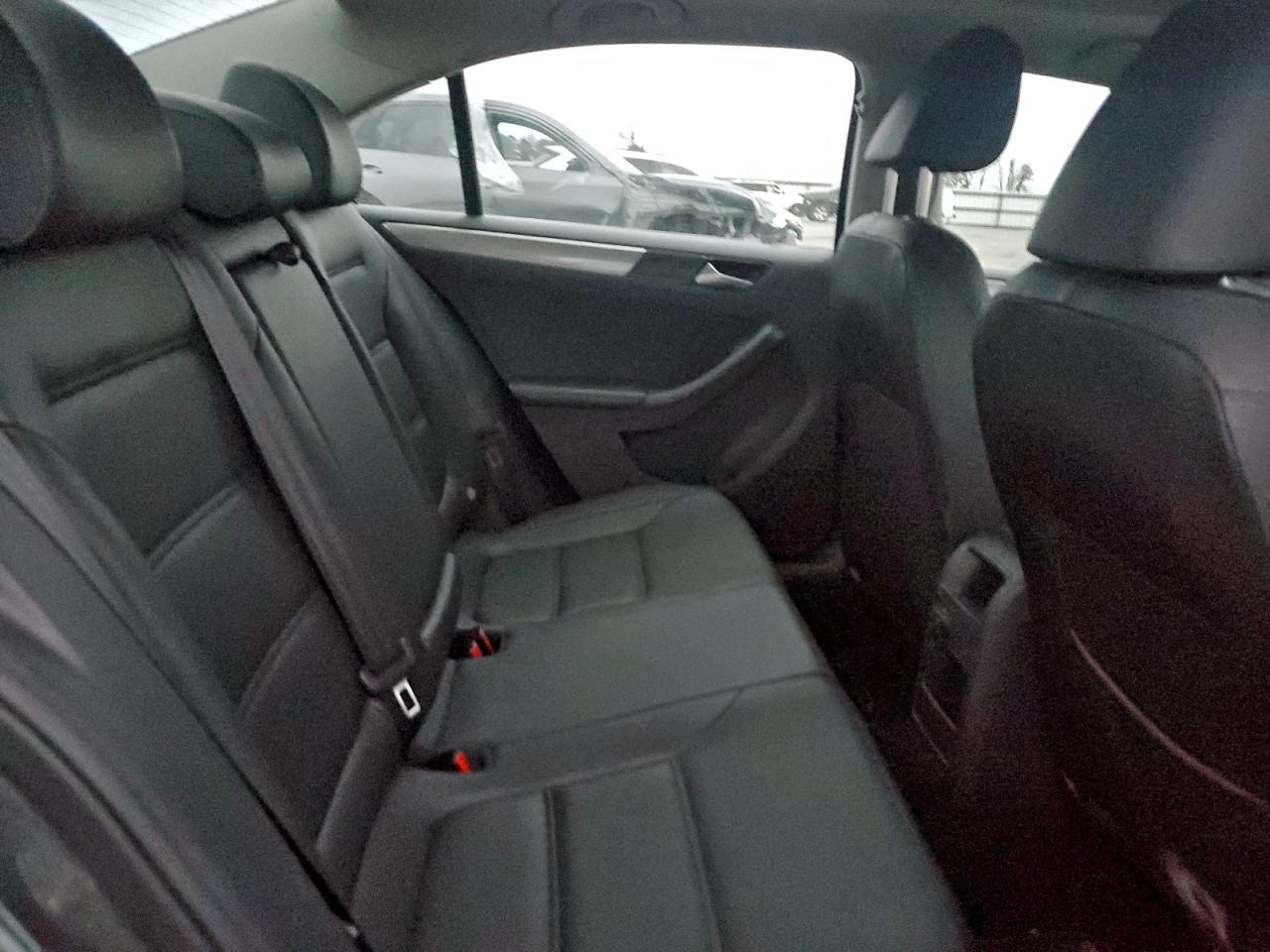 2017 VOLKSWAGEN JETTA SE photo 10