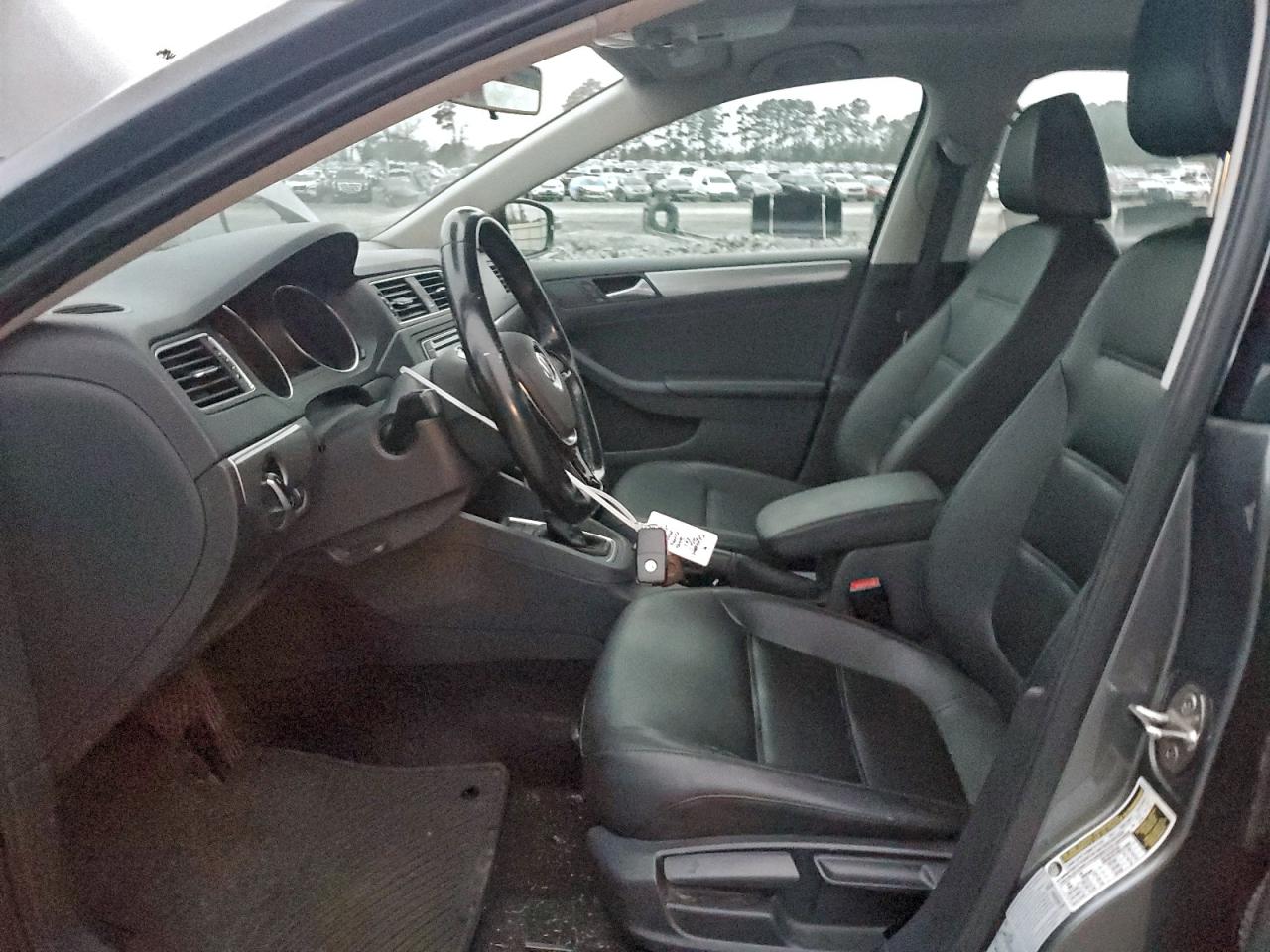 2017 VOLKSWAGEN JETTA SE photo 7