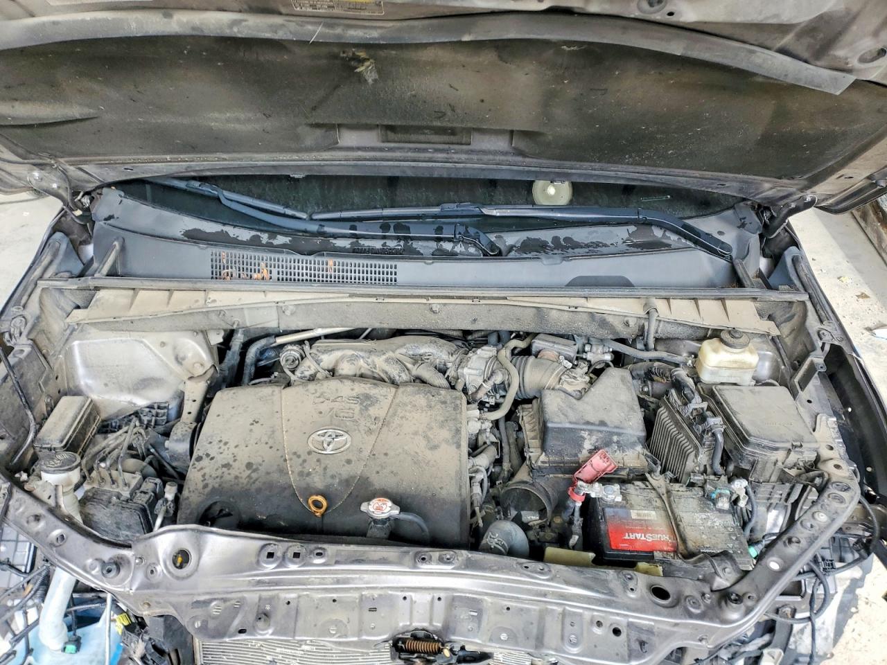 2018 TOYOTA HIGHLANDER SE photo 23