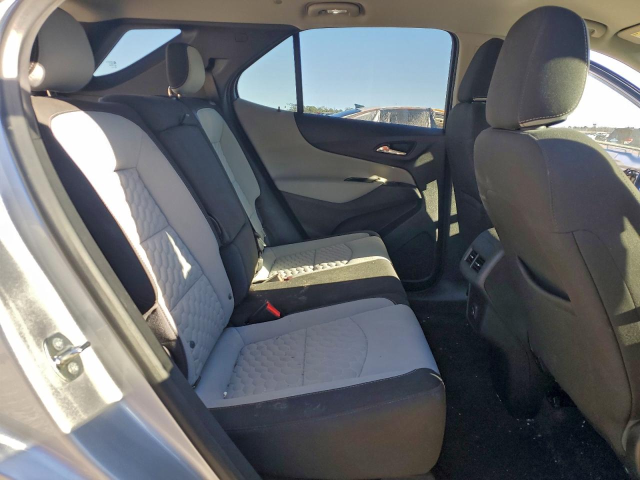 2020 CHEVROLET EQUINOX photo 11