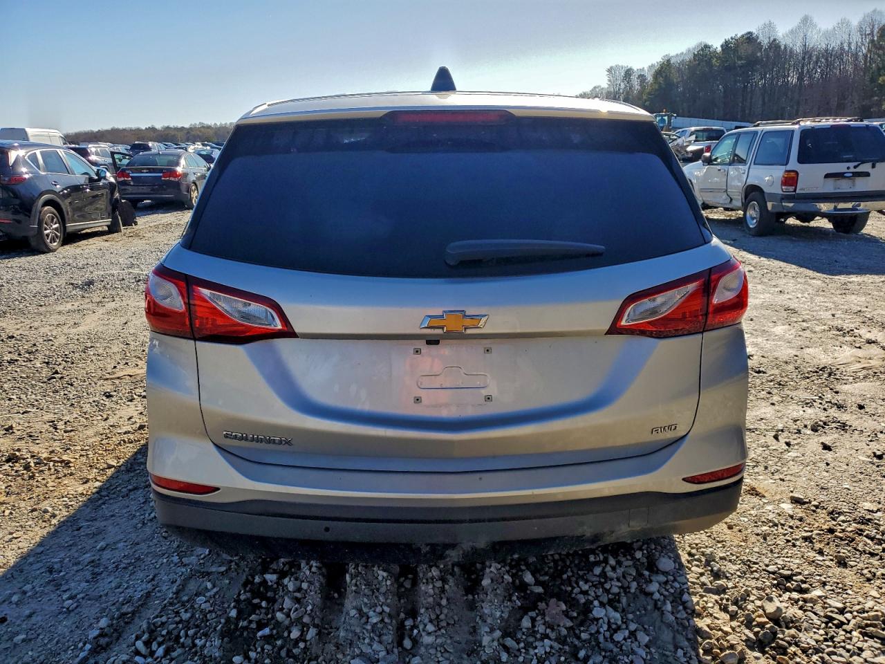 2020 CHEVROLET EQUINOX photo 6