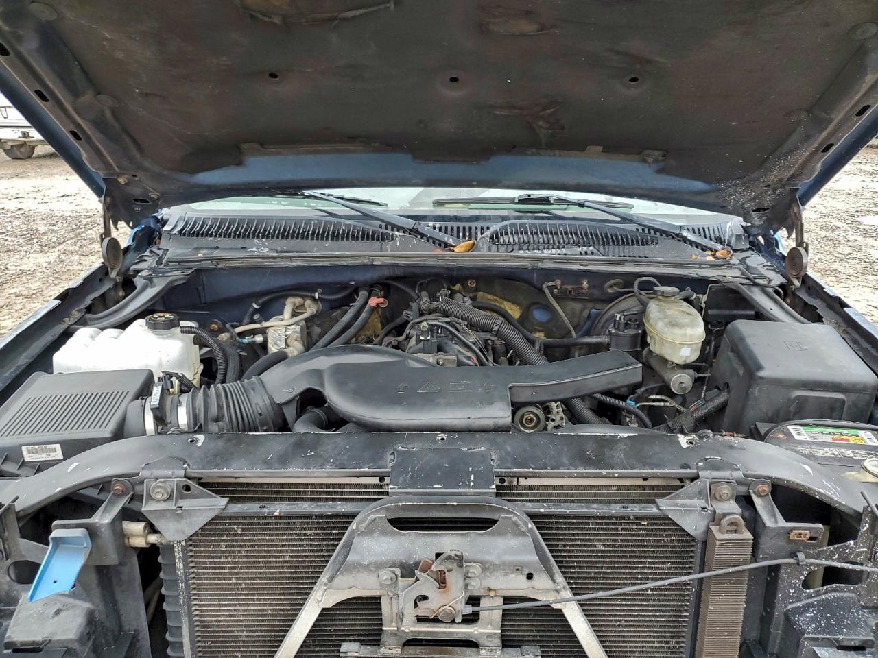 2004 CHEVROLET SILVERADO C1500 photo 11