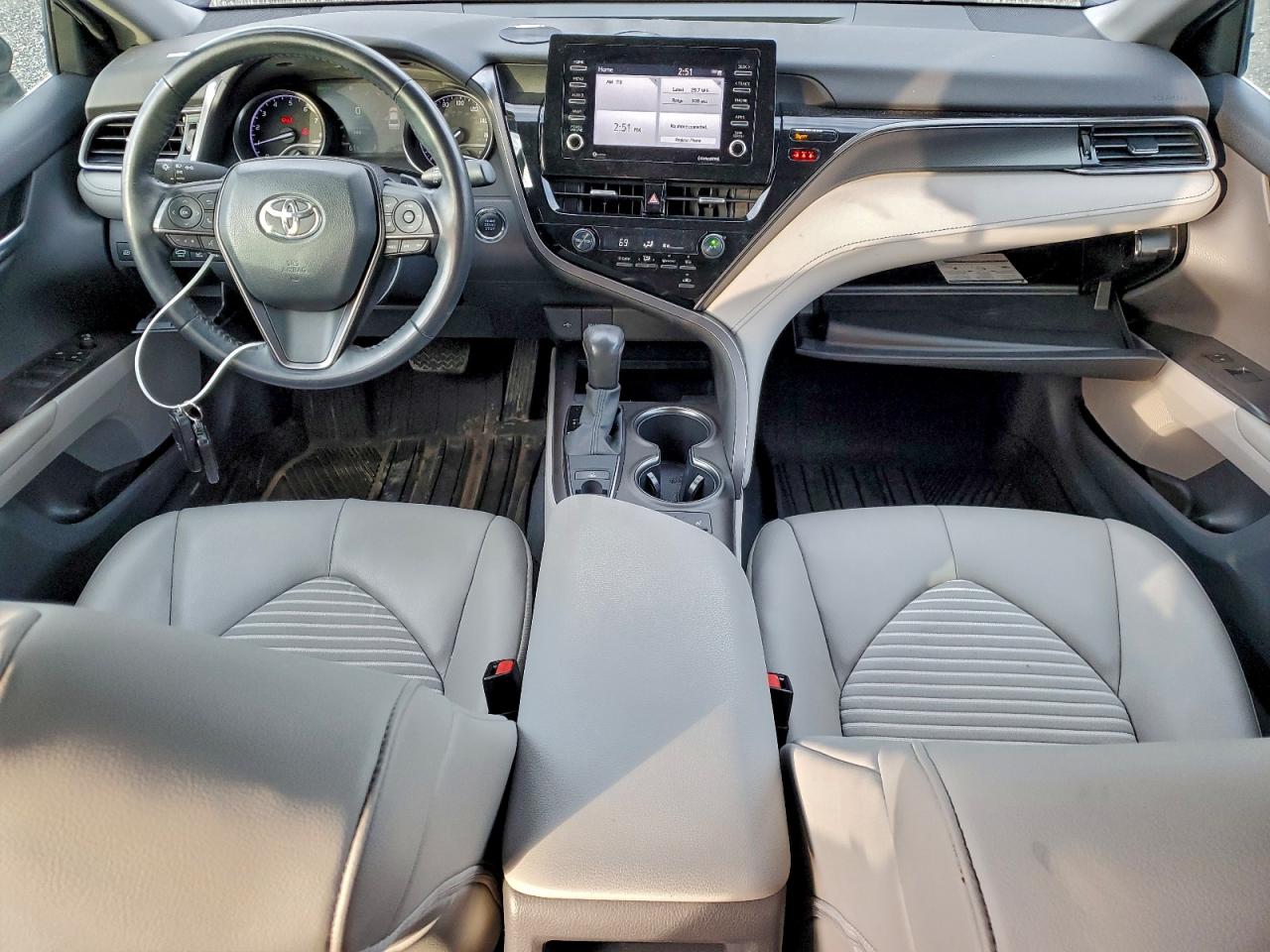 2021 TOYOTA CAMRY SE photo 8