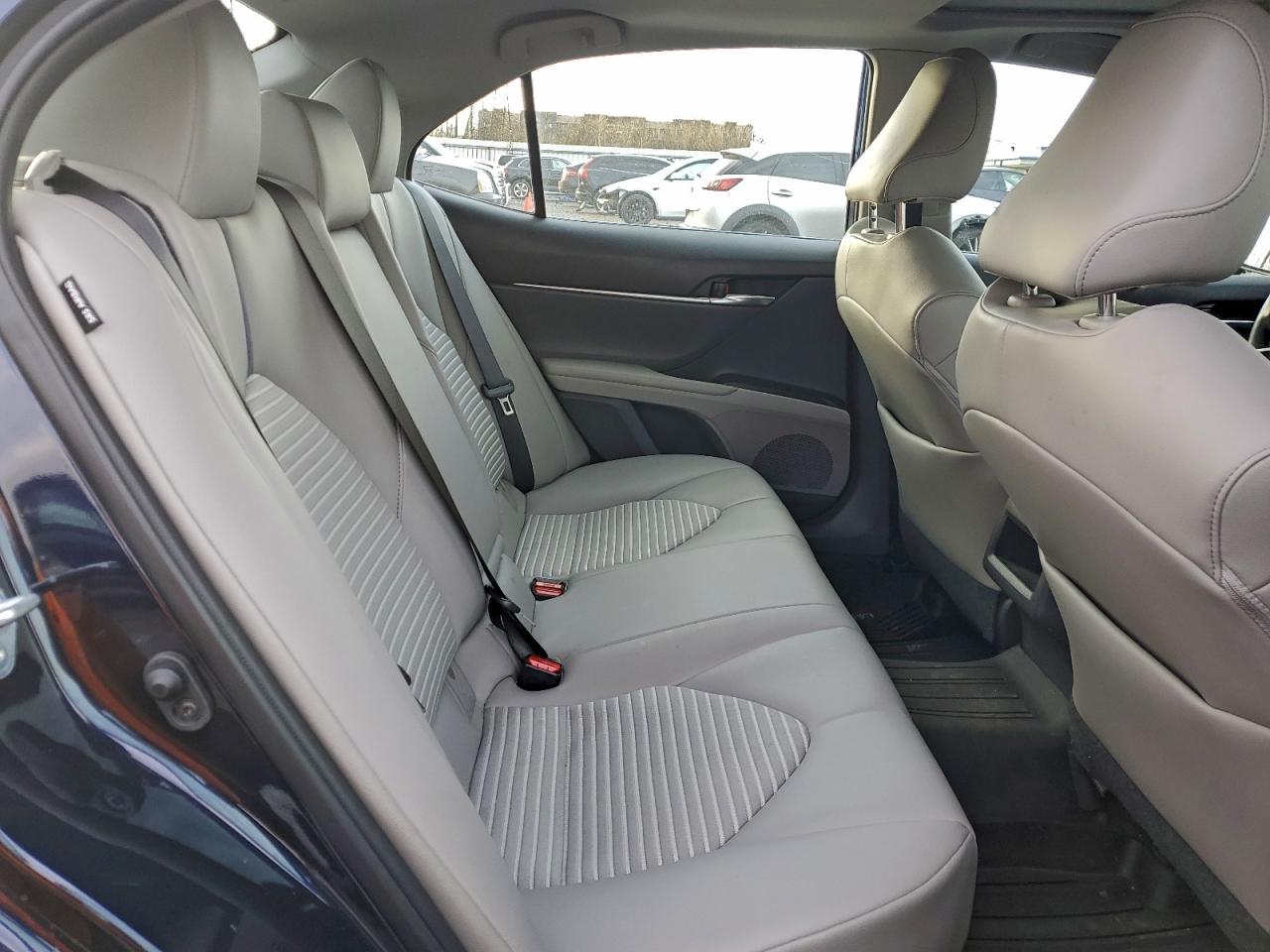 2021 TOYOTA CAMRY SE photo 10
