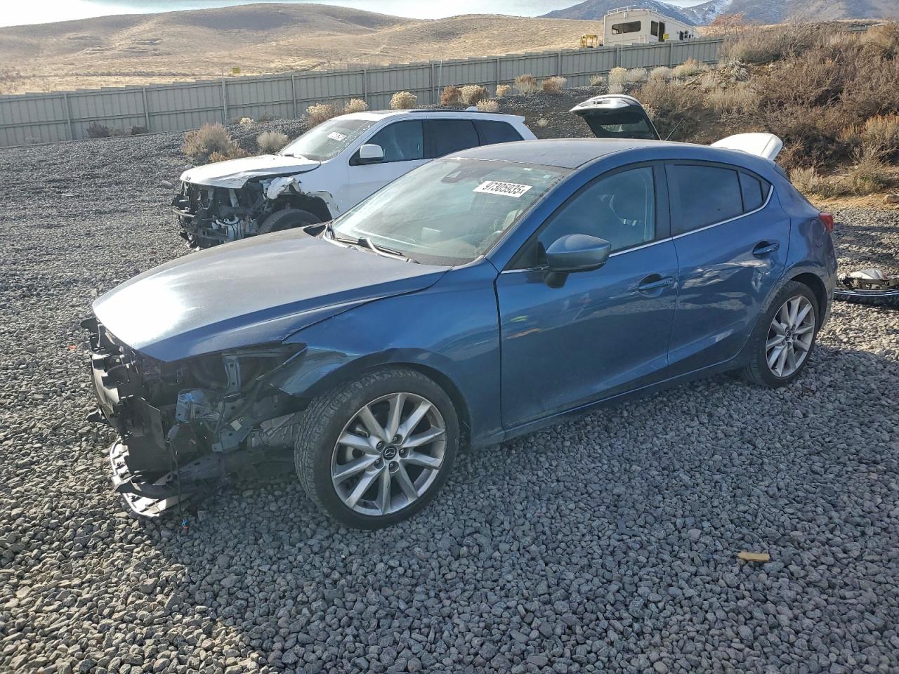 2017 MAZDA 3