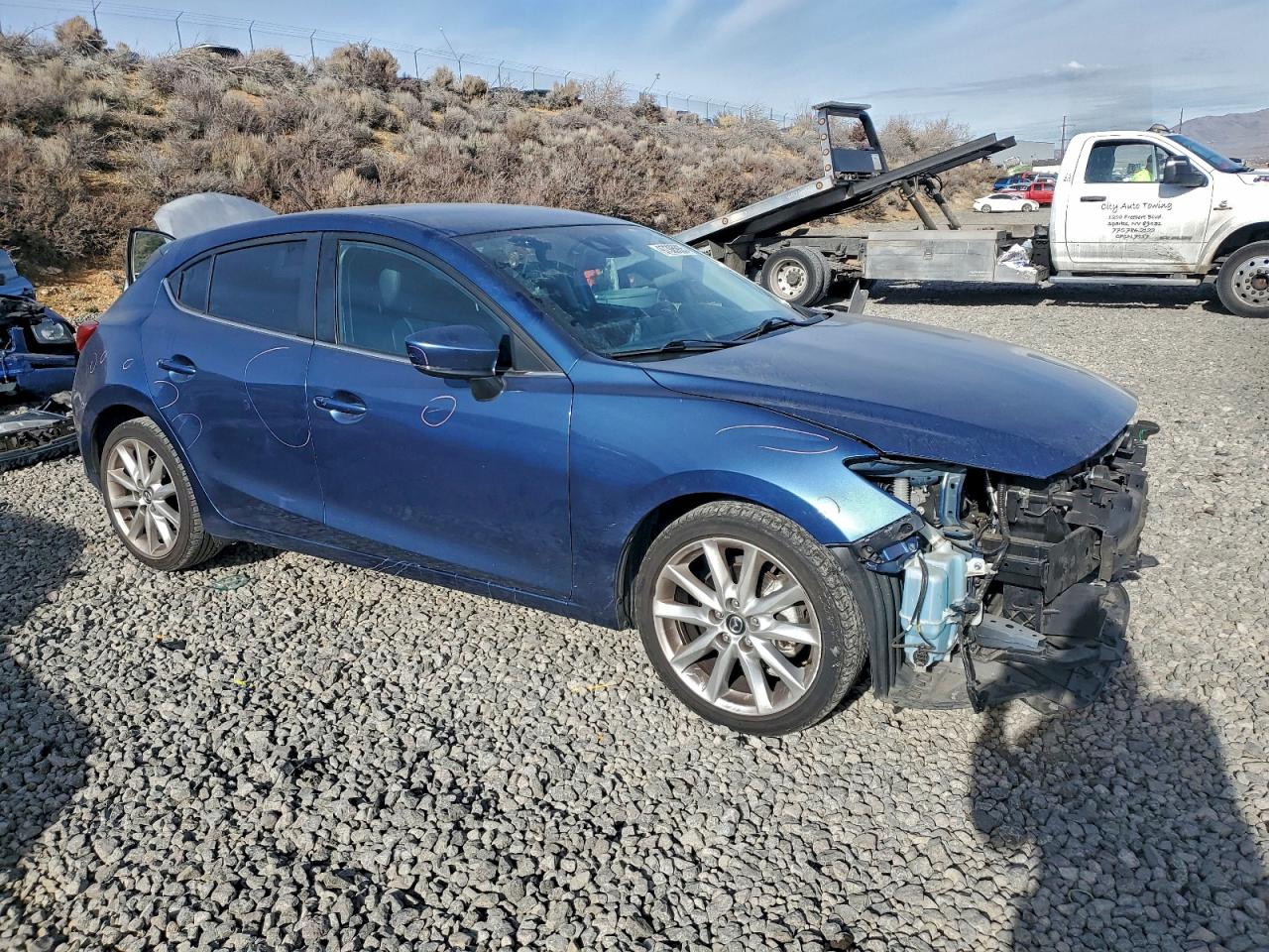 2017 MAZDA 3 TOURING photo 4
