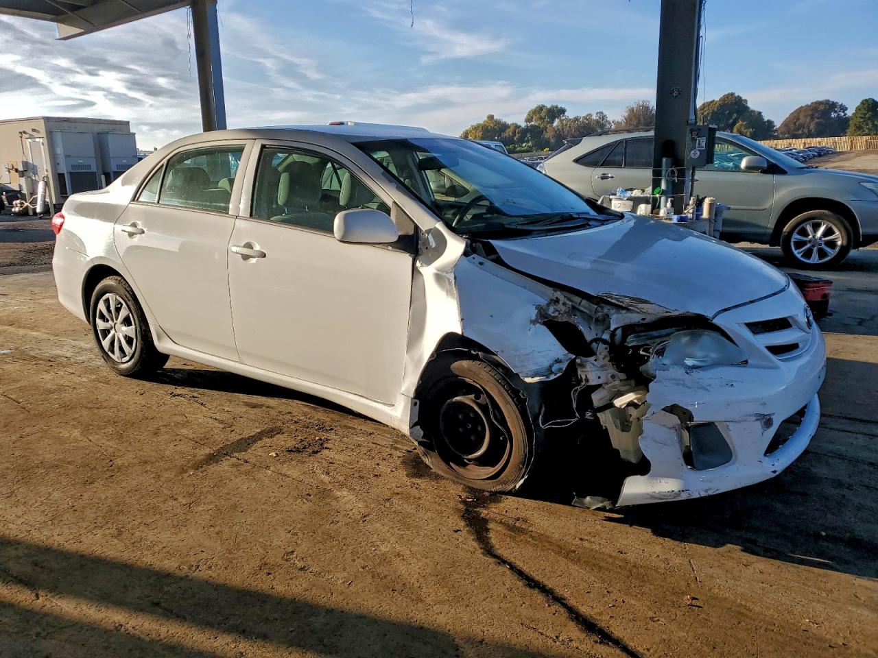 2013 TOYOTA COROLLA BASE photo 4