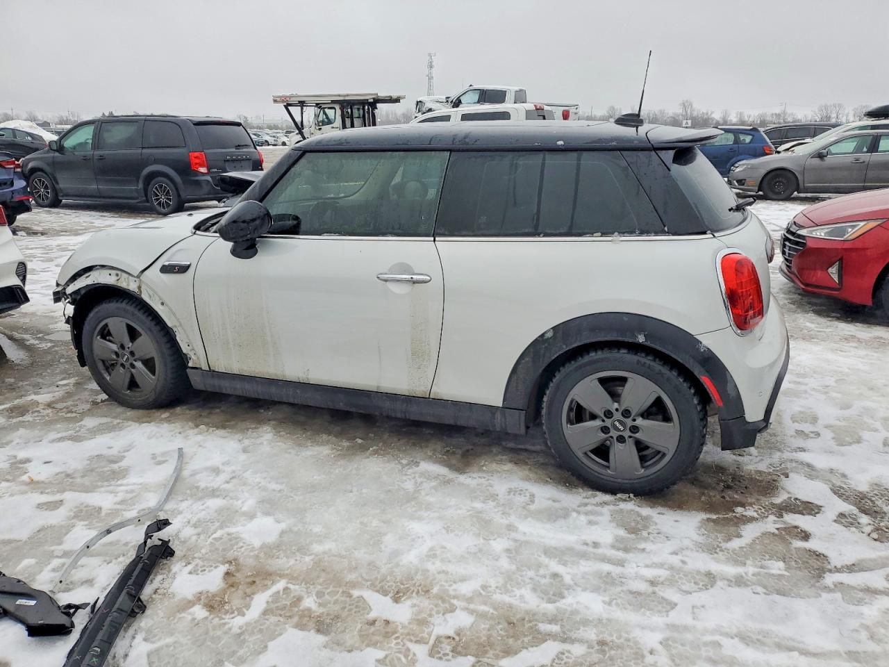 2022 MINI COOPER S photo 2