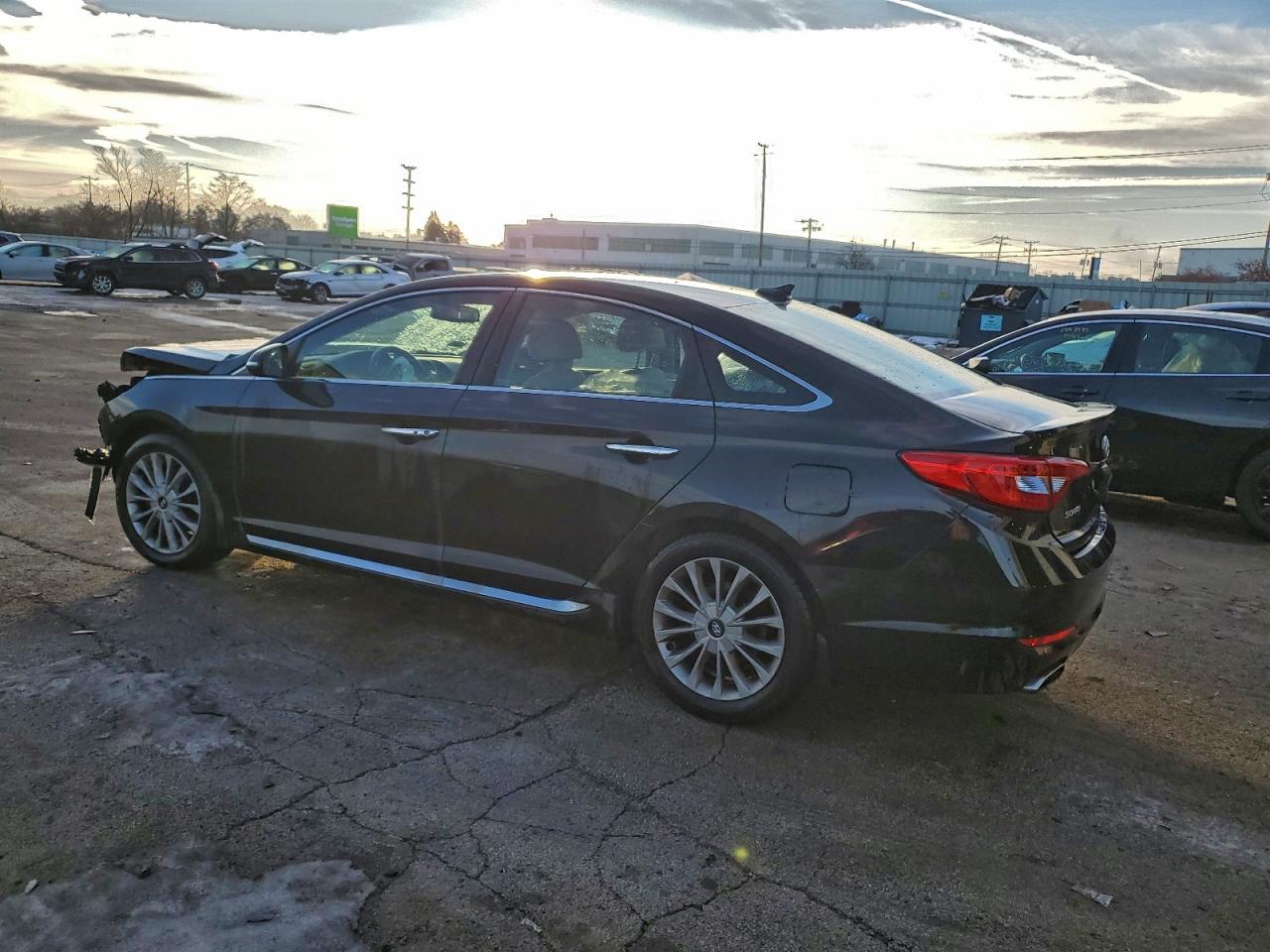 2015 HYUNDAI SONATA SPORT photo 2