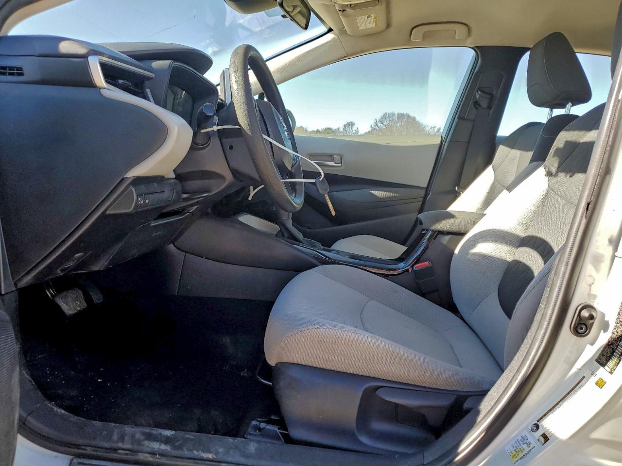 2021 TOYOTA COROLLA LE photo 7