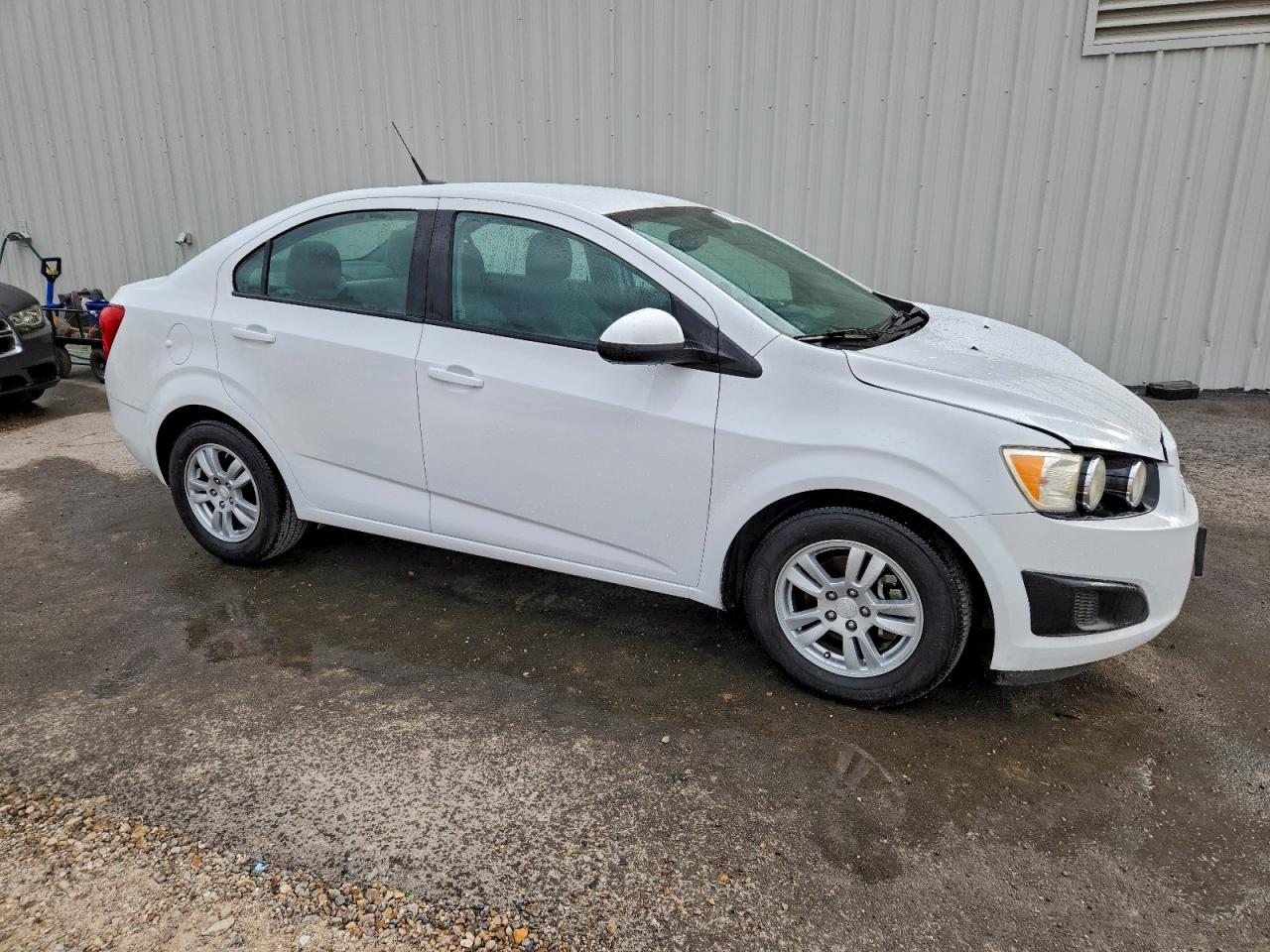 2012 CHEVROLET SONIC LS photo 4