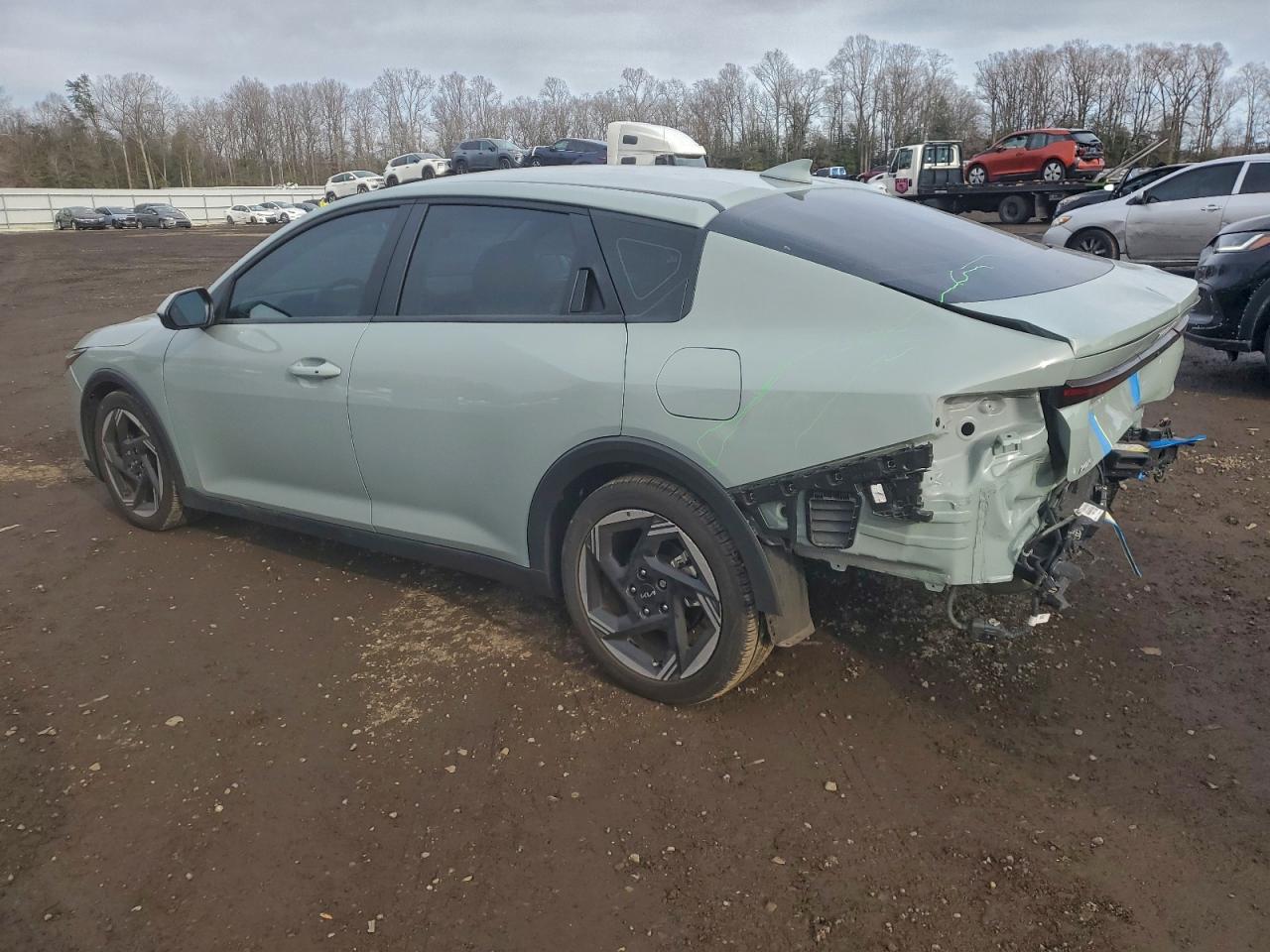 2025 KIA K4 EX photo 2
