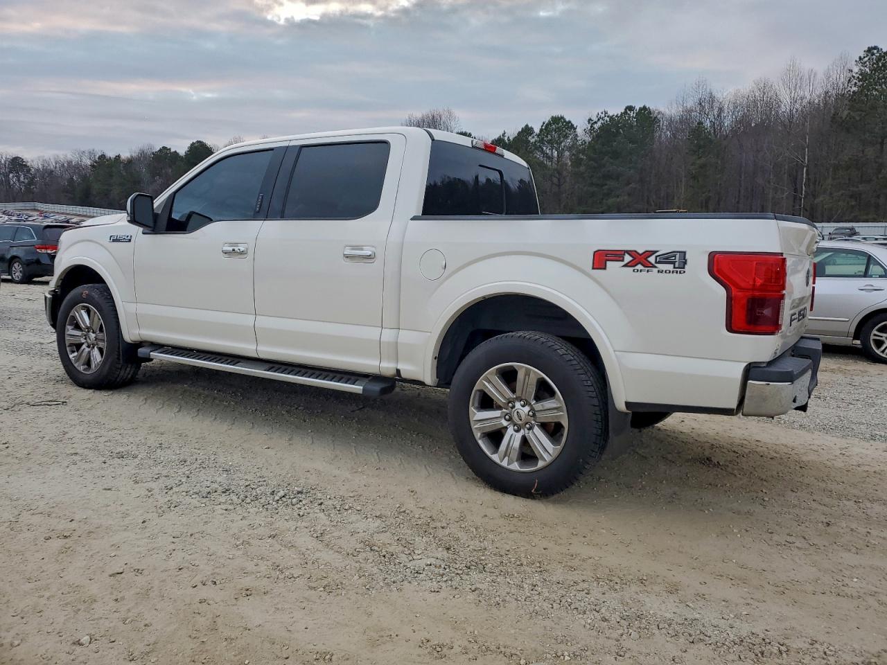 2018 FORD F150 SUPERCREW photo 2