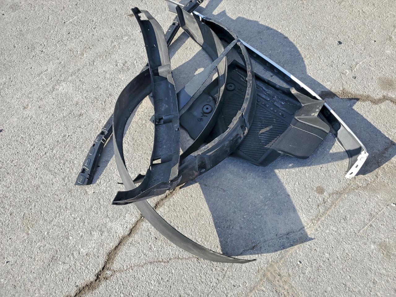 2022 FORD BRONCO BASE photo 12