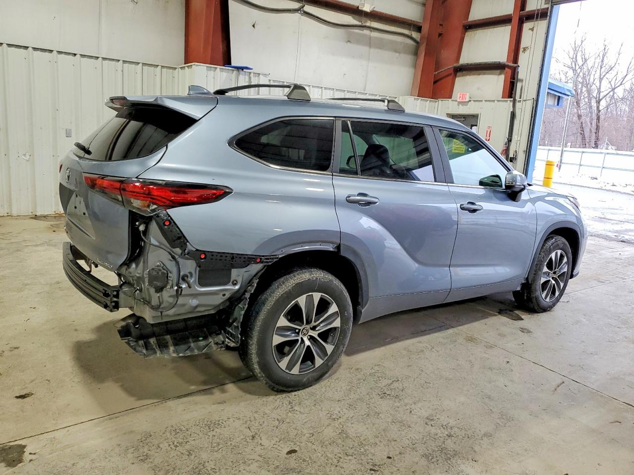 2023 TOYOTA HIGHLANDER L photo 3