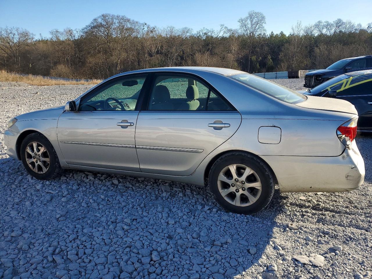 2005 TOYOTA CAMRY LE photo 2