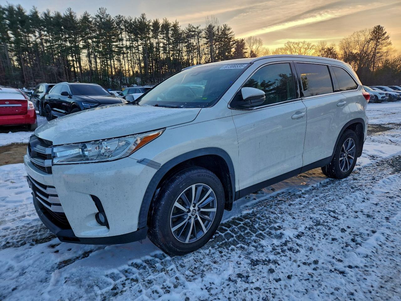 2019 TOYOTA HIGHLANDER