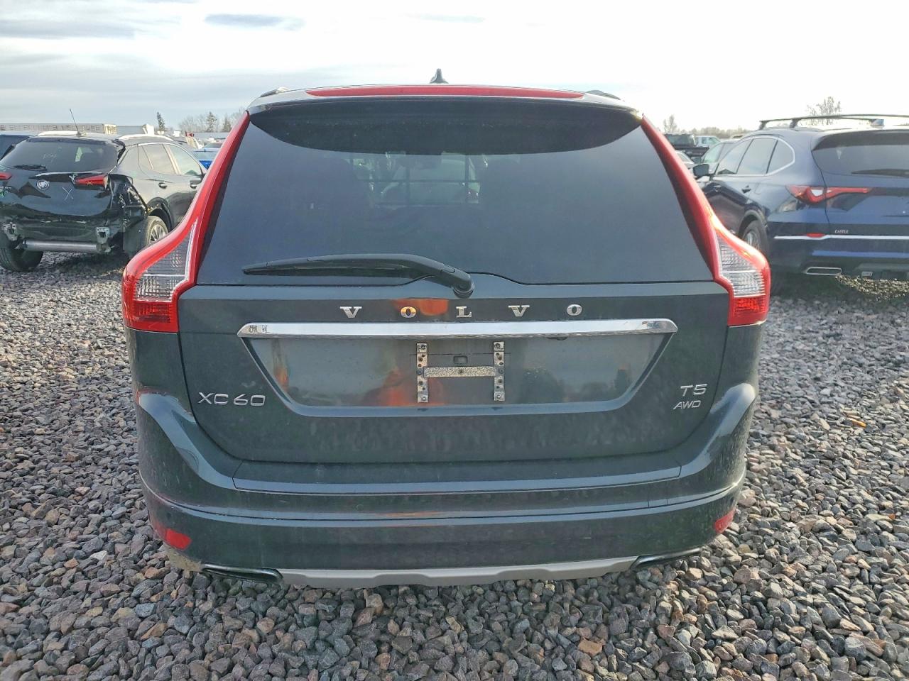2016 VOLVO XC60 T5 PREMIER photo 6