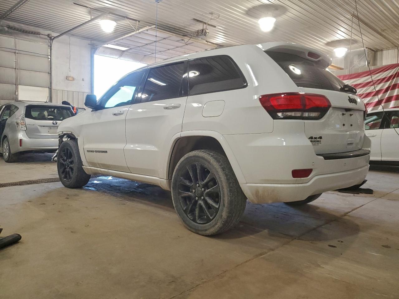 2018 JEEP GRAND CHEROKEE LAREDO photo 4