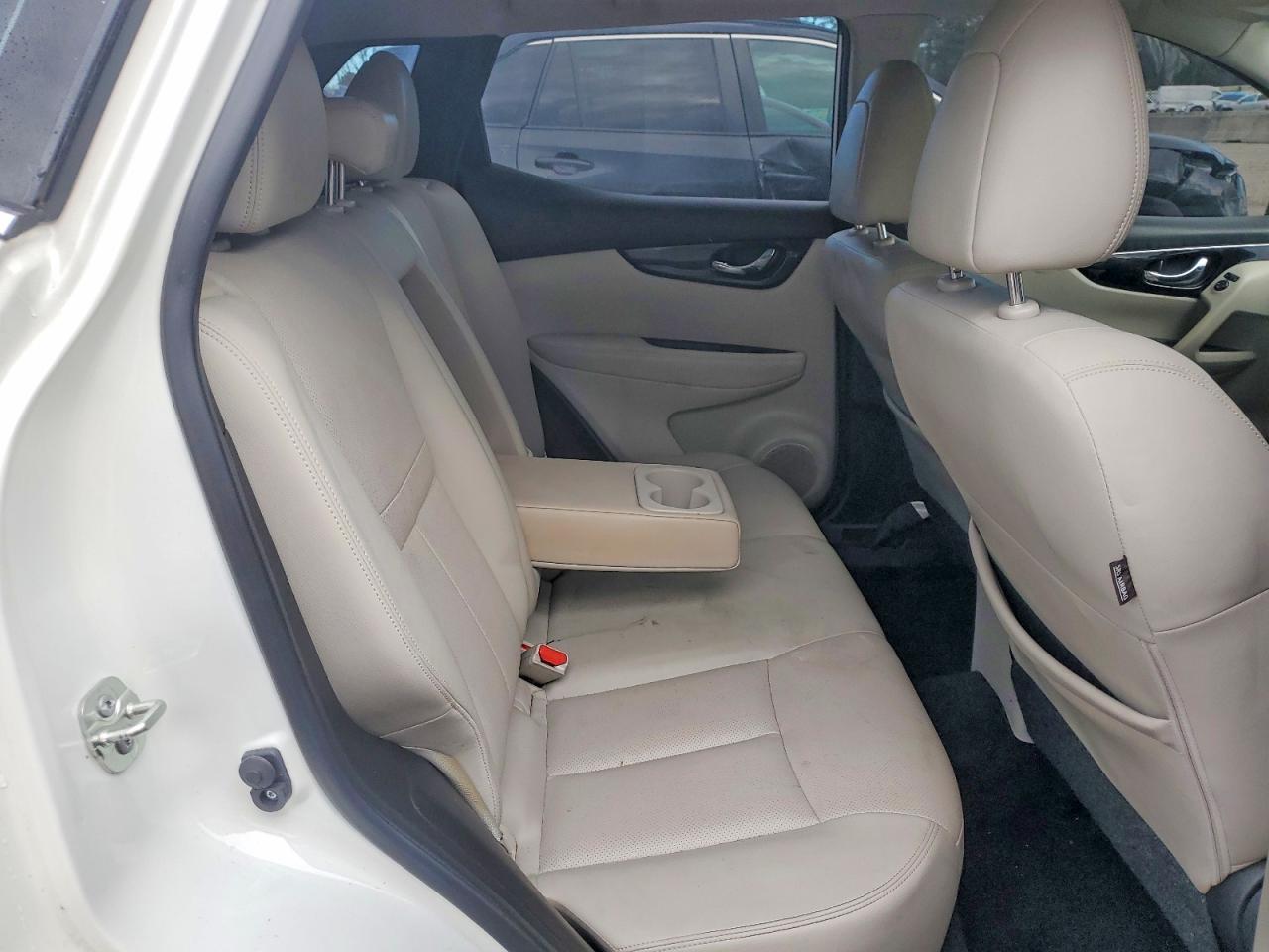 2019 NISSAN ROGUE SPORT S photo 21