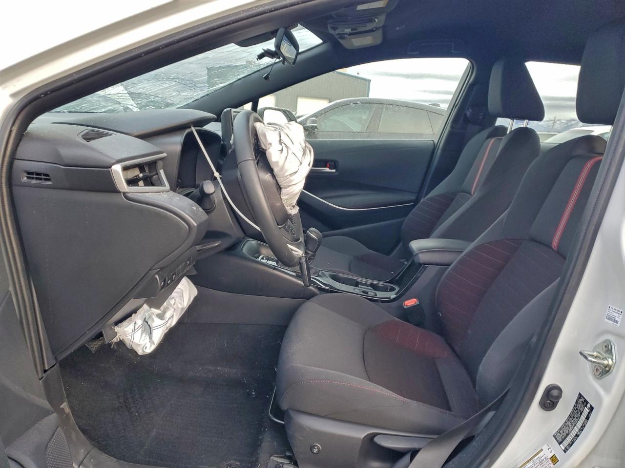 2024 TOYOTA COROLLA LE photo 13