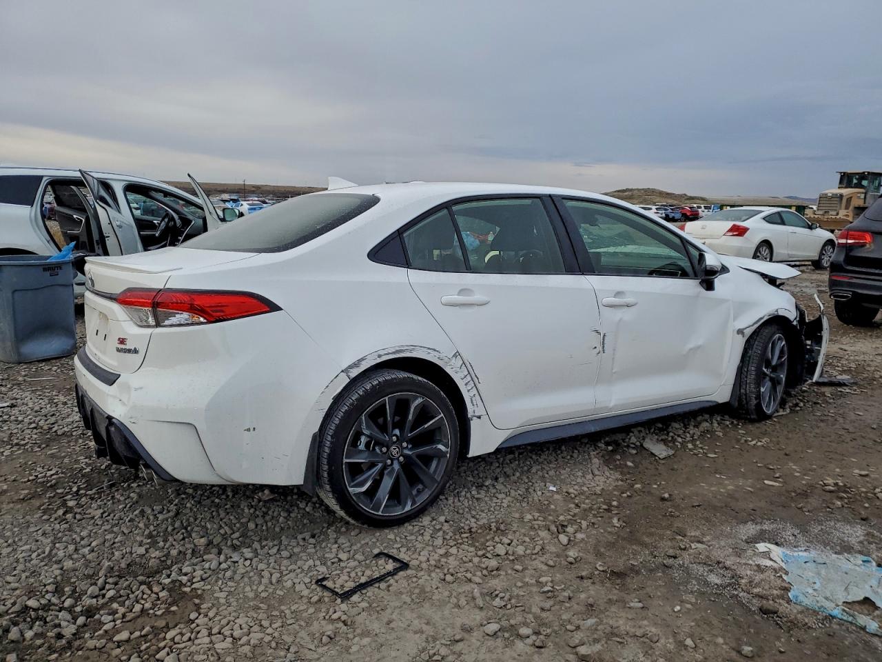 2024 TOYOTA COROLLA LE photo 5