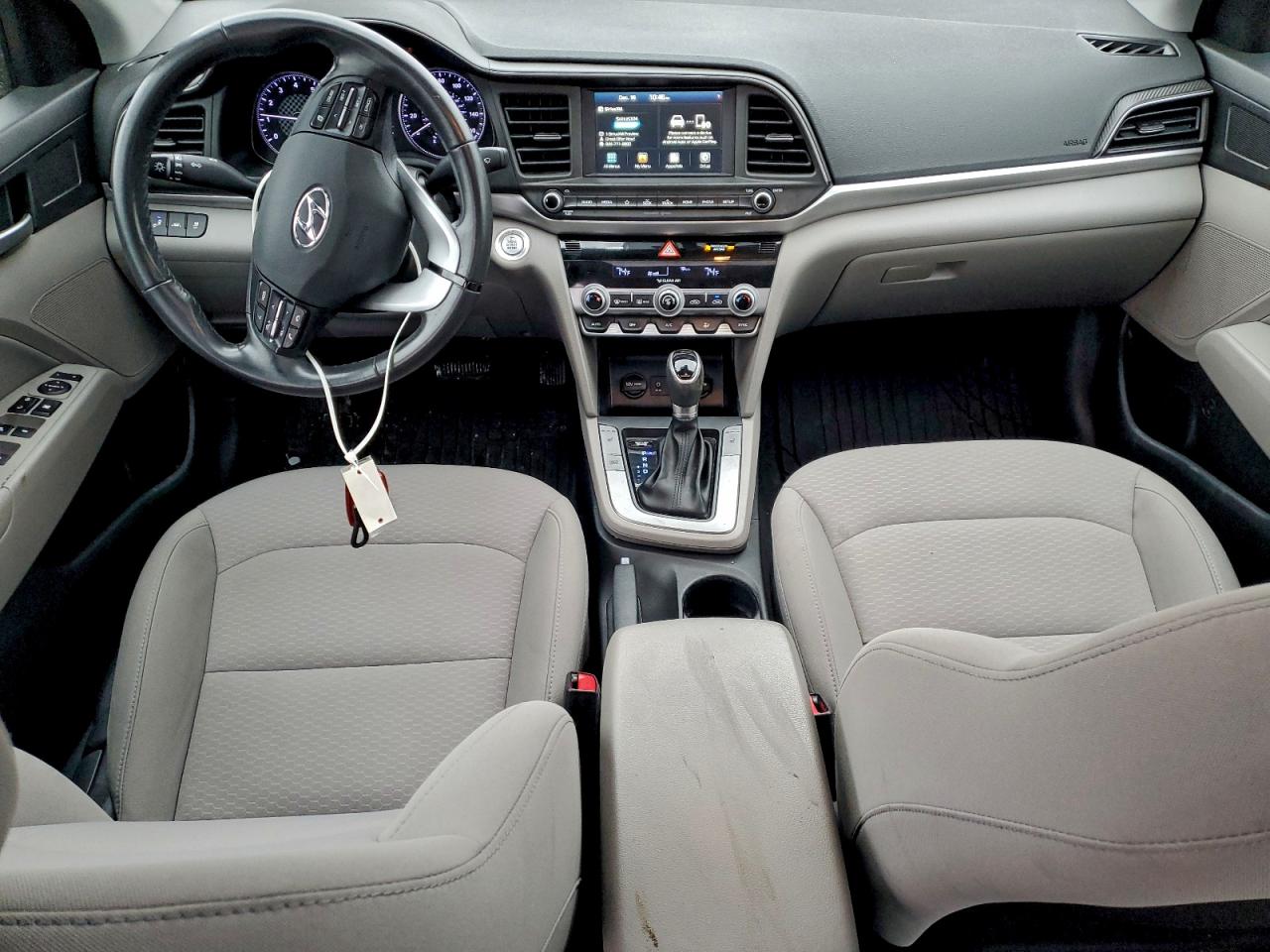 2019 HYUNDAI ELANTRA SEL photo 8