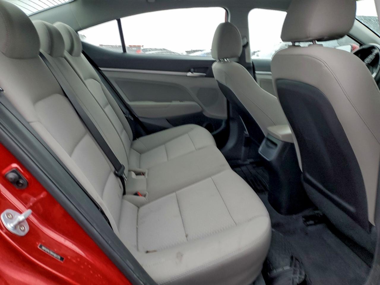 2019 HYUNDAI ELANTRA SEL photo 10