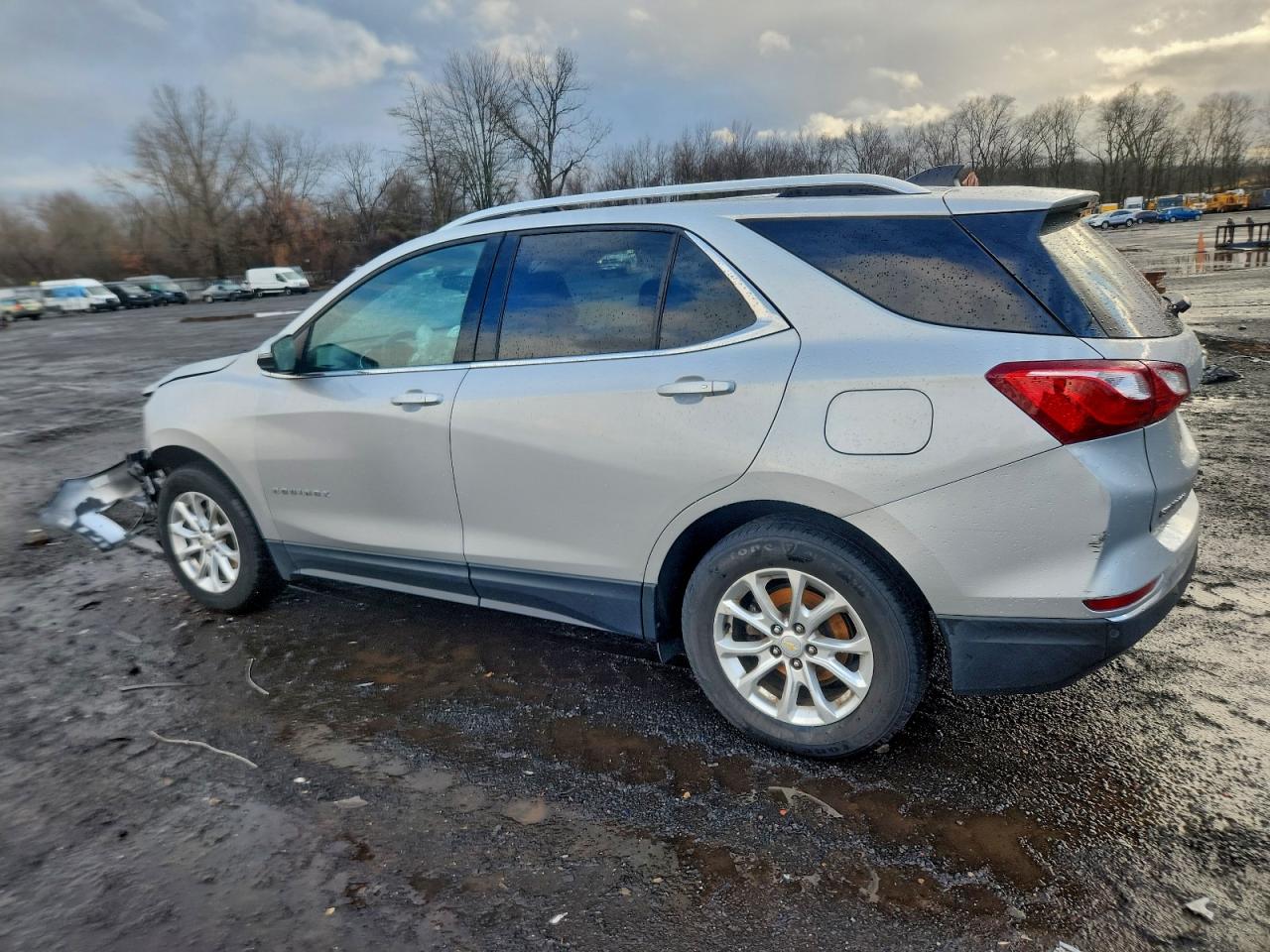 2018 CHEVROLET EQUINOX LT photo 2